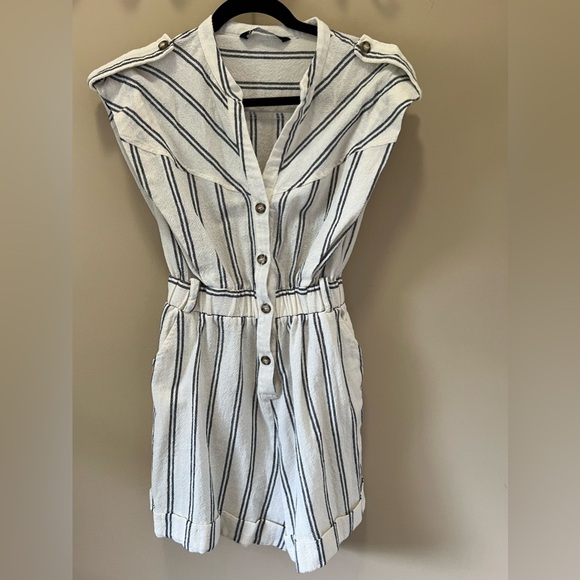 Zara ivory blue XS  stripe cotton Rustic cap sleeve boxy button down romper - Picture 3 of 8